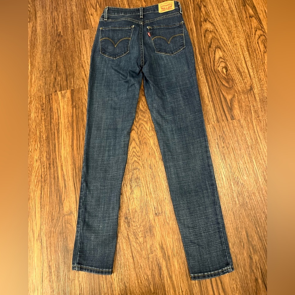 Levi's High-rise Skinny Jeans 26 x30 - Picture 4 of 10